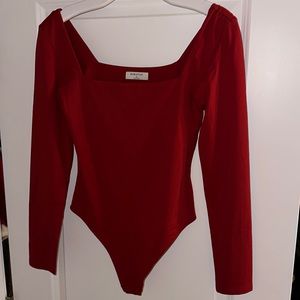 Babaton Contour Squareneck Longsleeve Bodysuit